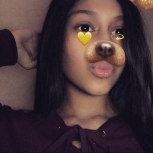 Meet your Posher, Alondra